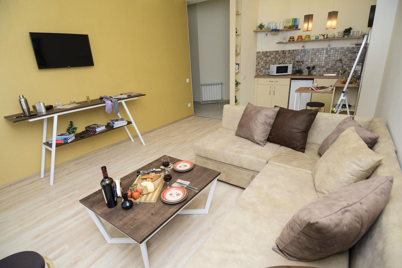 B-Lax Apartment Тбилиси Экстерьер фото